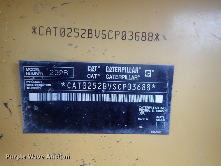 image for item DG3239 2007 Caterpillar 252B  skid steer loader