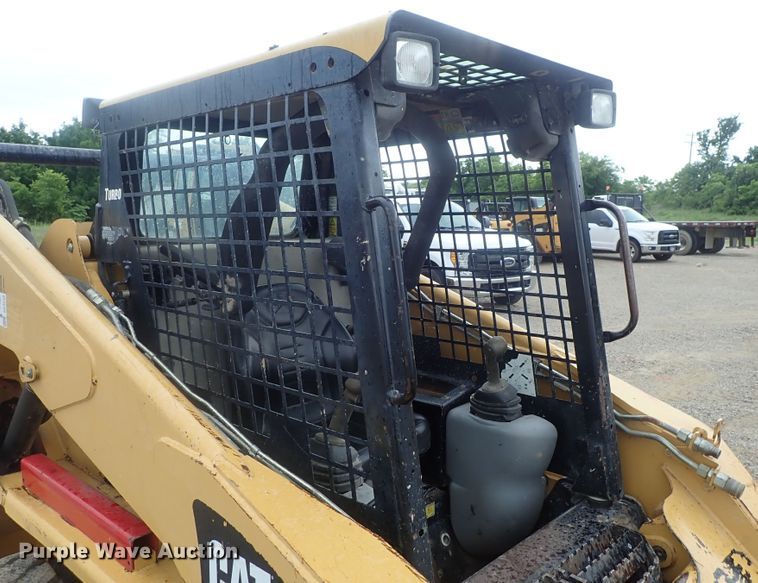 image for item DG3239 2007 Caterpillar 252B  skid steer loader