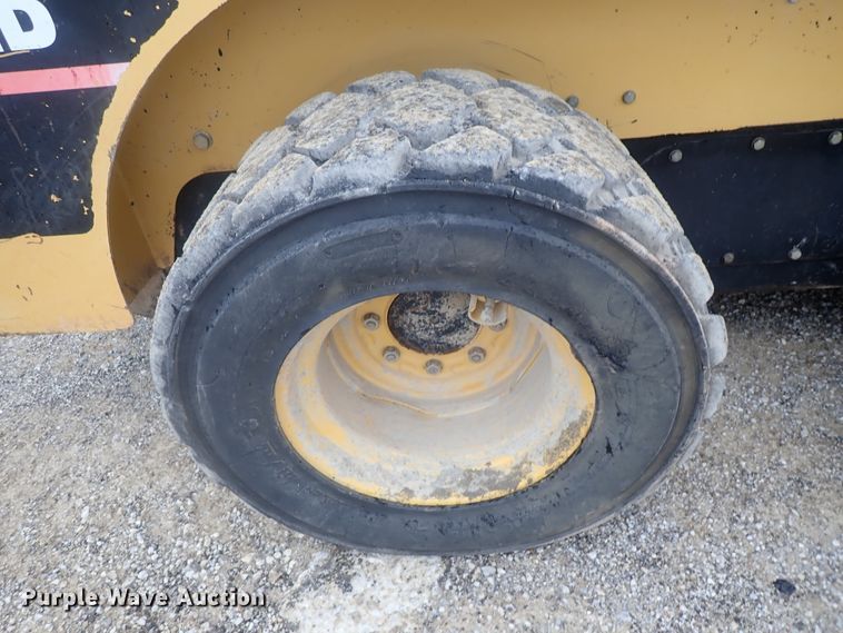 image for item DG3239 2007 Caterpillar 252B  skid steer loader