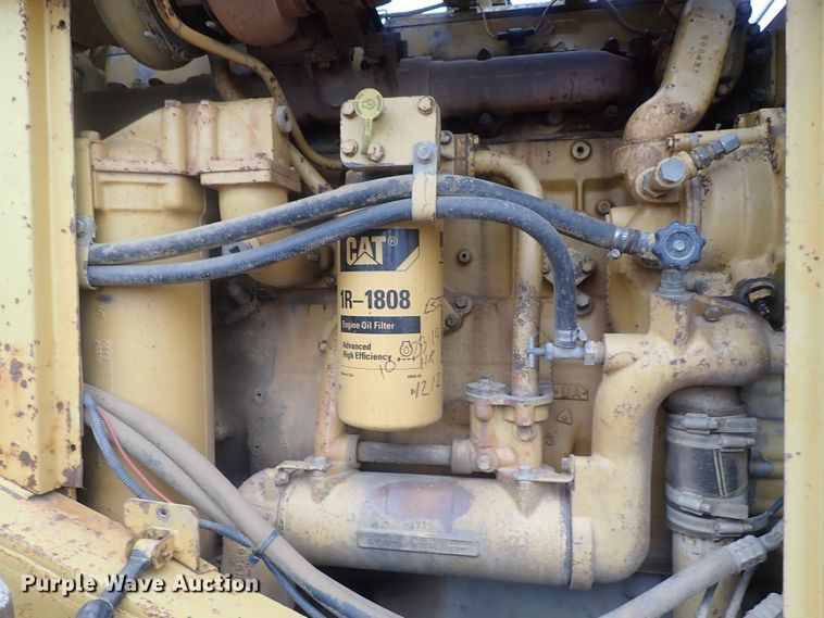 image for item DG3240 1990 Caterpillar 825C soil compactor