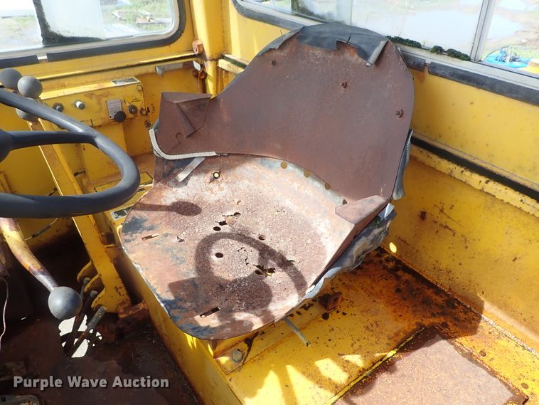 image for item DG3242 Massey Ferguson MF66  wheel loader