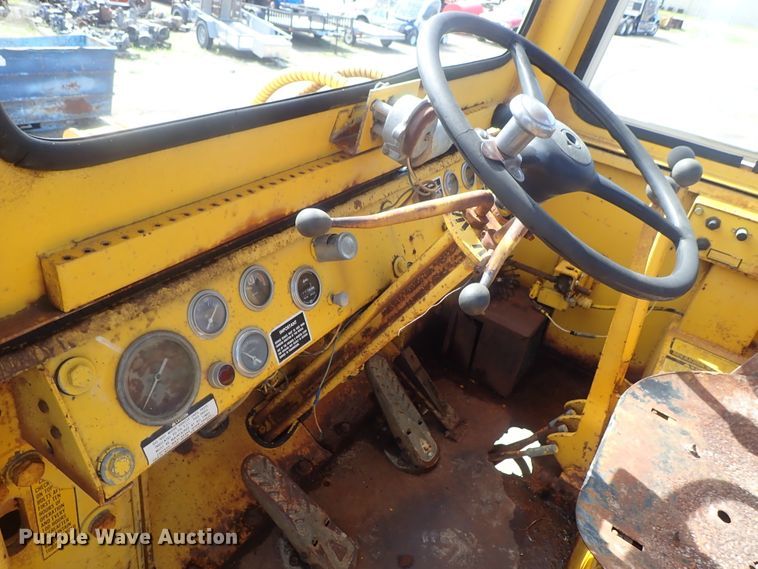 image for item DG3242 Massey Ferguson MF66  wheel loader