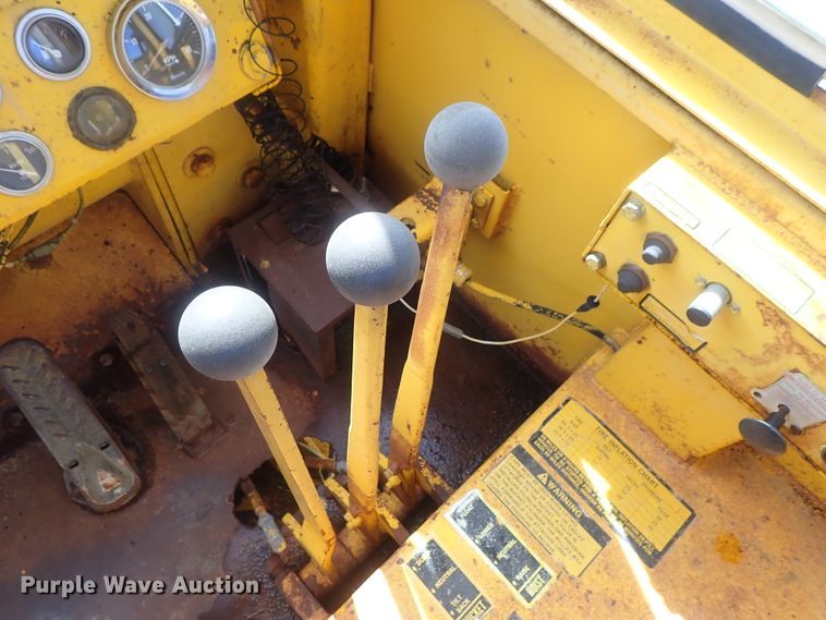 image for item DG3242 Massey Ferguson MF66  wheel loader