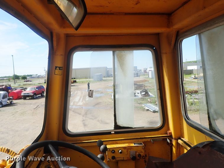 image for item DG3242 Massey Ferguson MF66  wheel loader