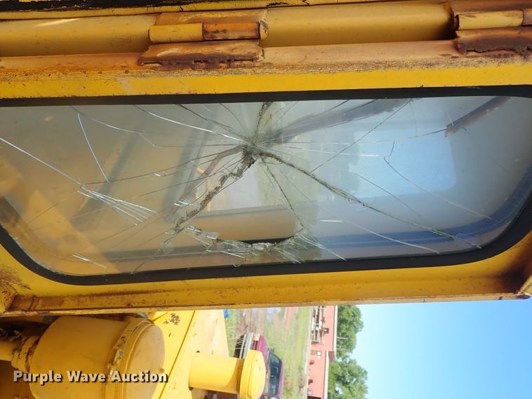 image for item DG3242 Massey Ferguson MF66  wheel loader