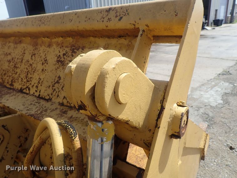 image for item DG3242 Massey Ferguson MF66  wheel loader