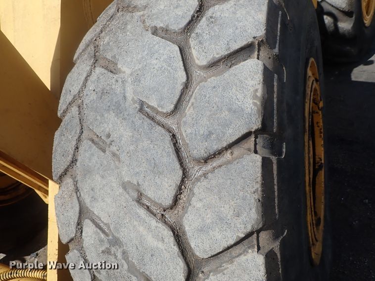 image for item DG3242 Massey Ferguson MF66  wheel loader