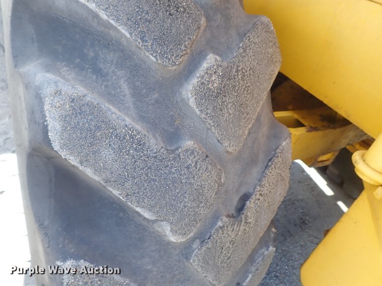 image for item DG3242 Massey Ferguson MF66  wheel loader