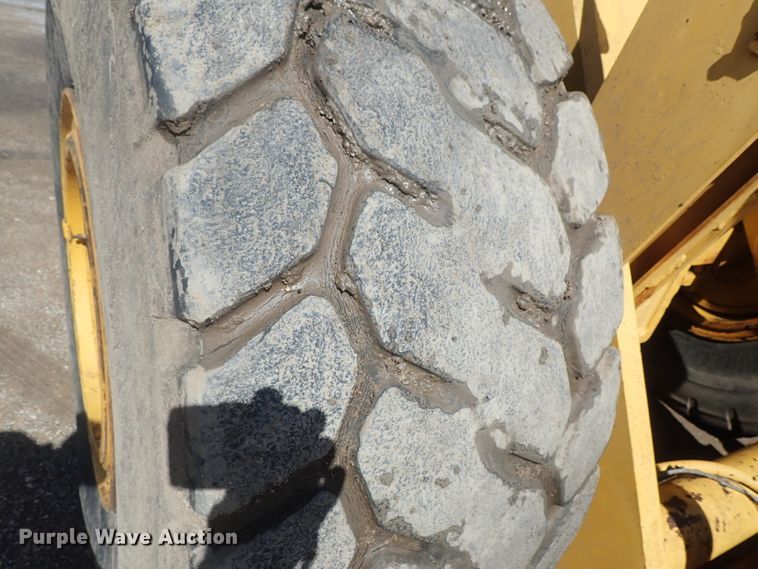 image for item DG3242 Massey Ferguson MF66  wheel loader