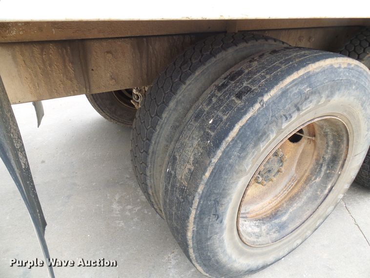 image for item DG5693 1991 Mack CH613  tank truck