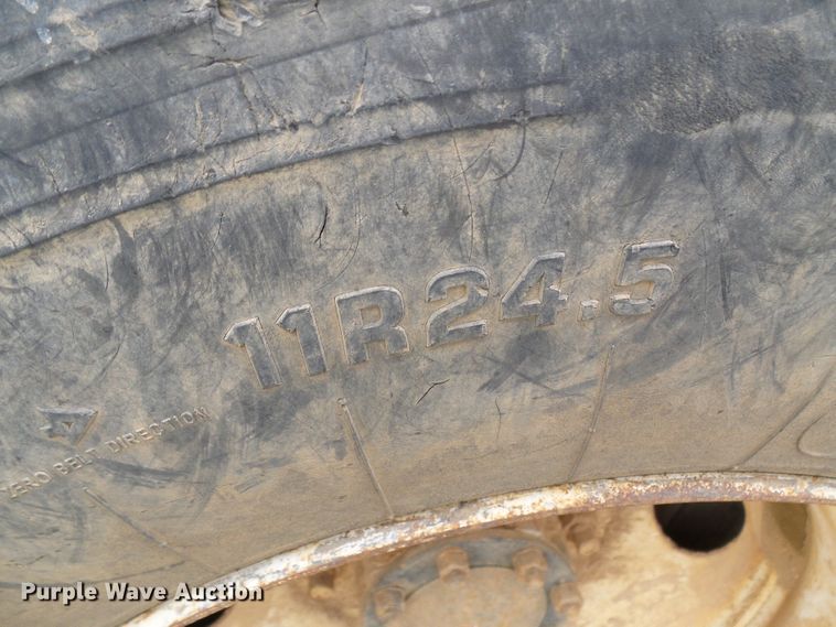 image for item DG5693 1991 Mack CH613  tank truck