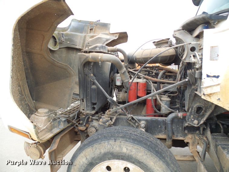 image for item DG5693 1991 Mack CH613  tank truck