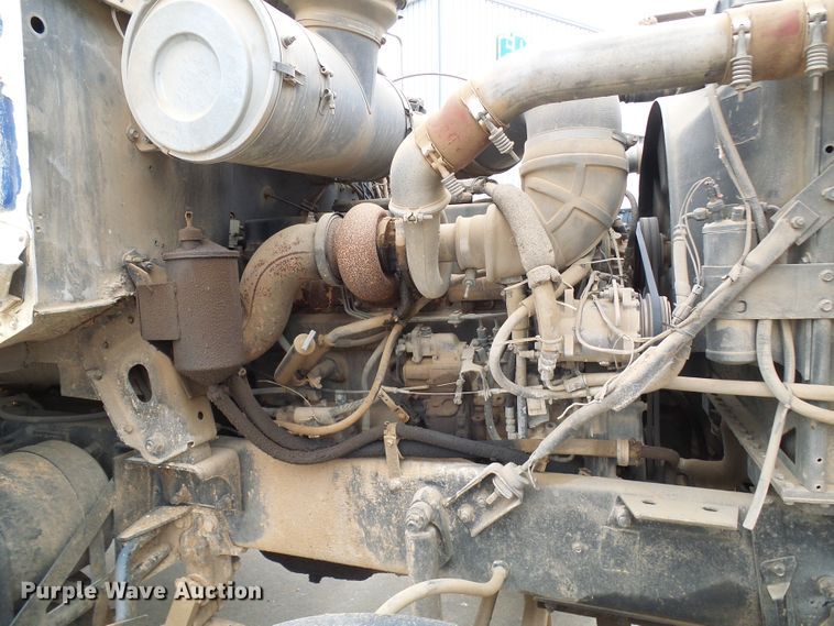 image for item DG5693 1991 Mack CH613  tank truck