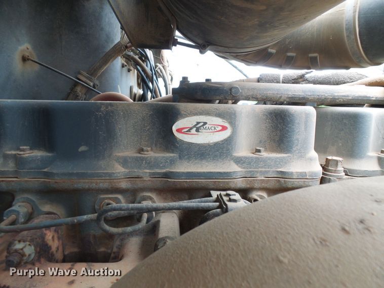 image for item DG5693 1991 Mack CH613  tank truck