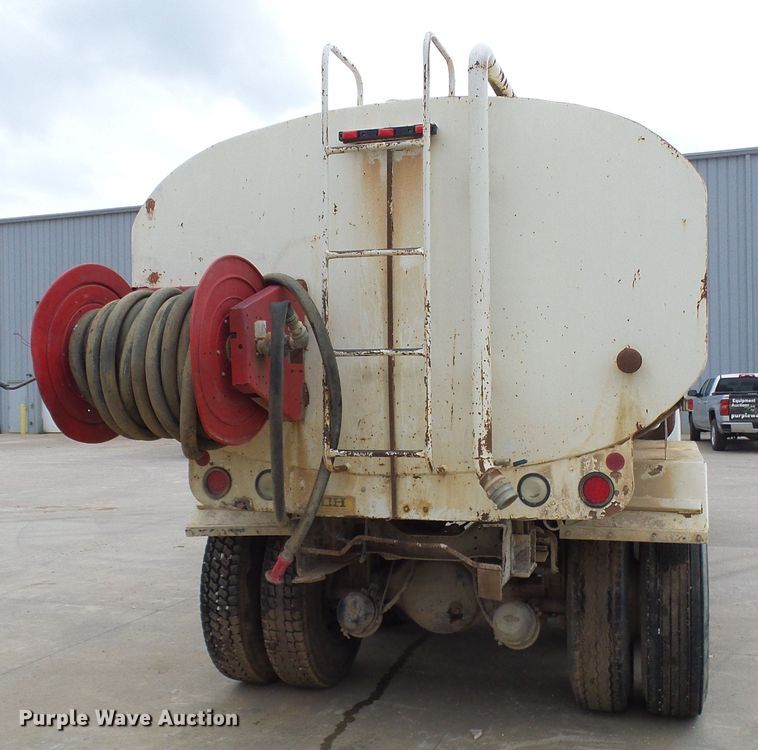 image for item DG5694 1995 Mack CH613  tank truck