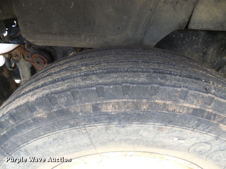 image for item DG5694 1995 Mack CH613  tank truck