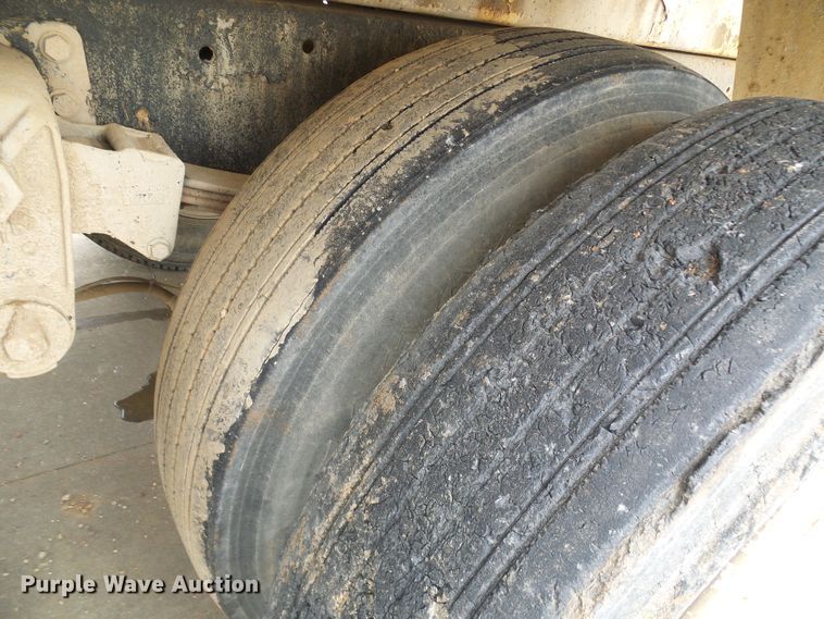 image for item DG5694 1995 Mack CH613  tank truck