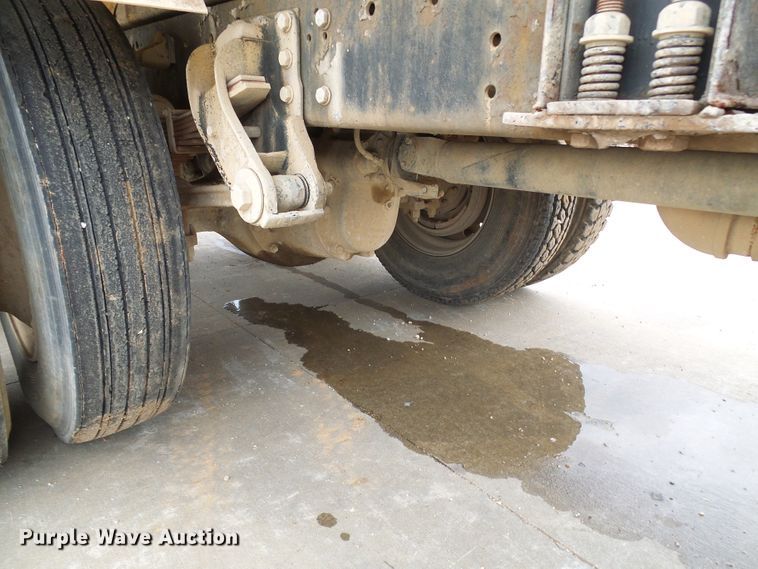 image for item DG5694 1995 Mack CH613  tank truck