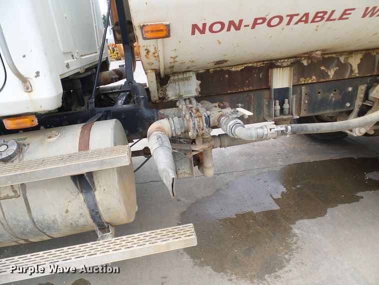 image for item DG5694 1995 Mack CH613  tank truck