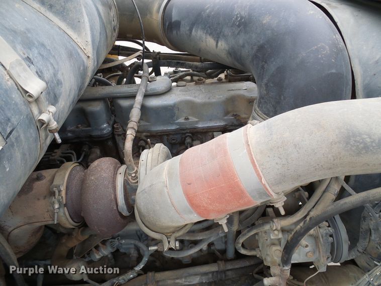 image for item DG5694 1995 Mack CH613  tank truck