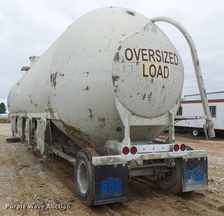 image for item DG5695 1981 Fruehauf 4BL012520 pneumatic dry bulk concrete trailer