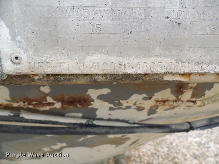 image for item DG5695 1981 Fruehauf 4BL012520 pneumatic dry bulk concrete trailer