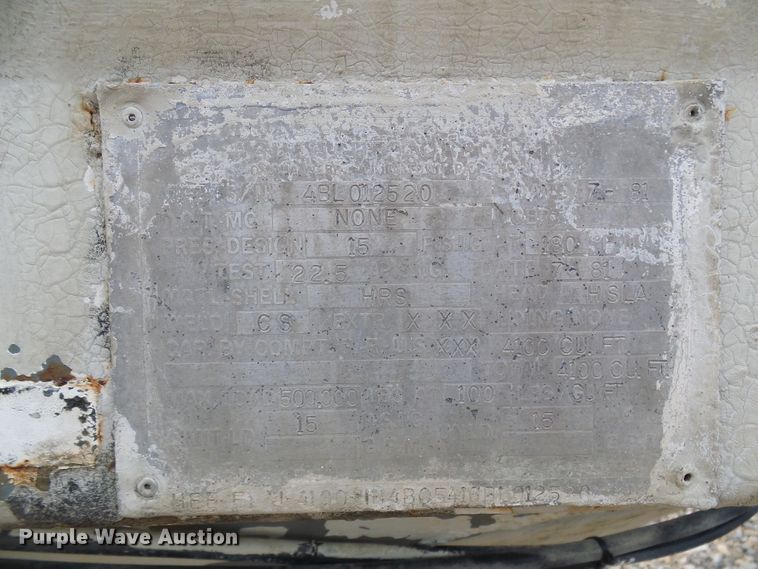 image for item DG5695 1981 Fruehauf 4BL012520 pneumatic dry bulk concrete trailer