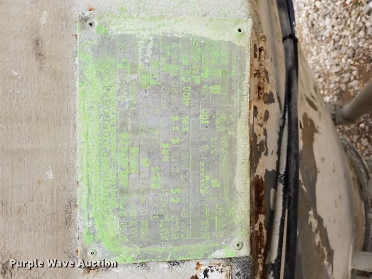 image for item DG5695 1981 Fruehauf 4BL012520 pneumatic dry bulk concrete trailer