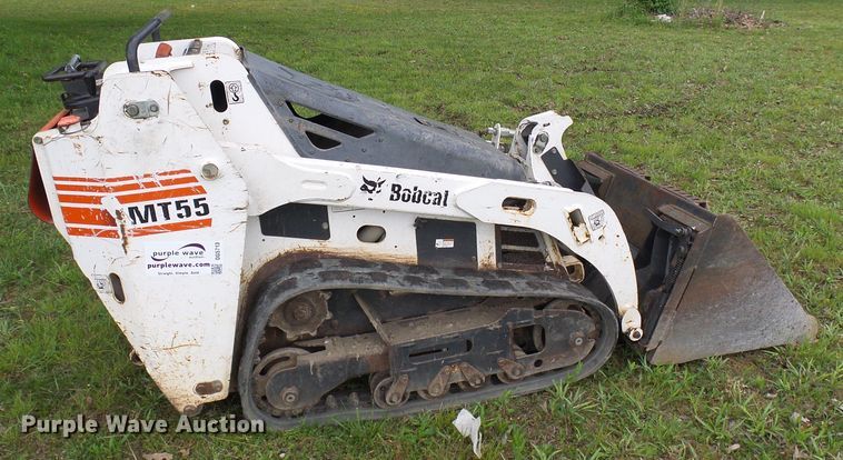 image for item DG5713 2011 Bobcat MT55  compact utility loader