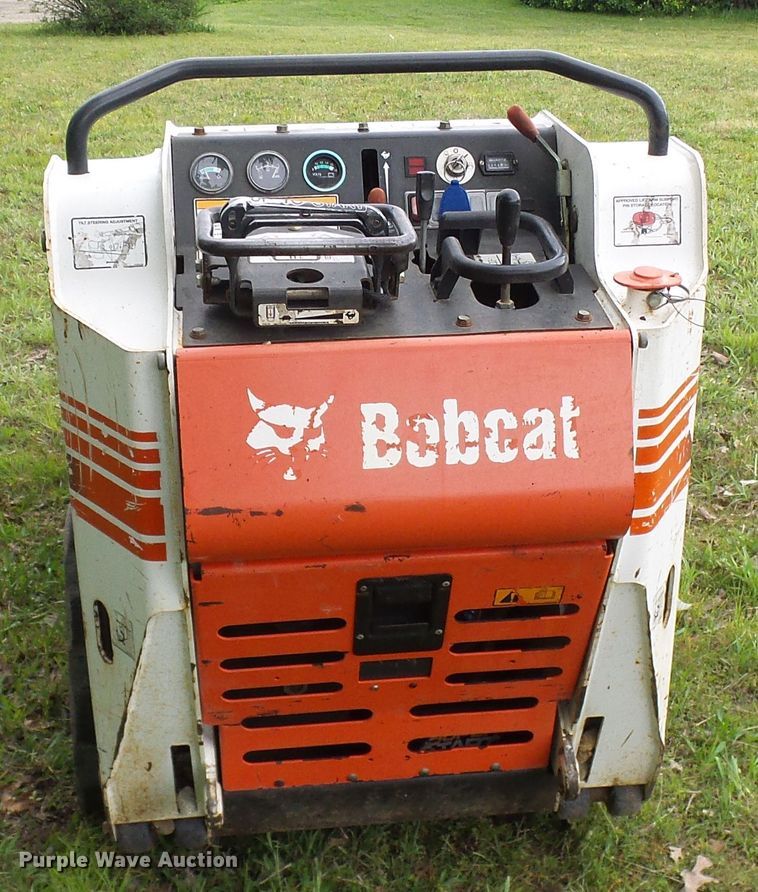 image for item DG5713 2011 Bobcat MT55  compact utility loader