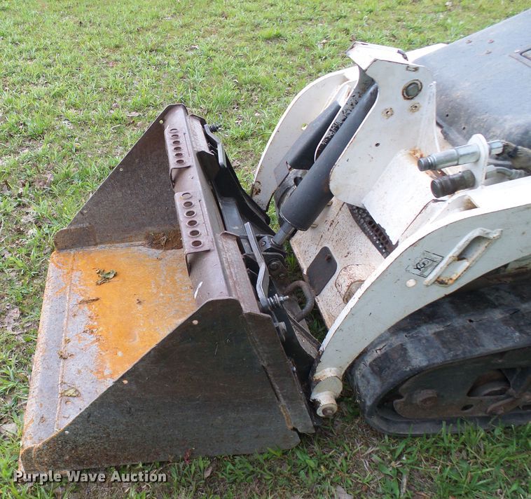 image for item DG5713 2011 Bobcat MT55  compact utility loader