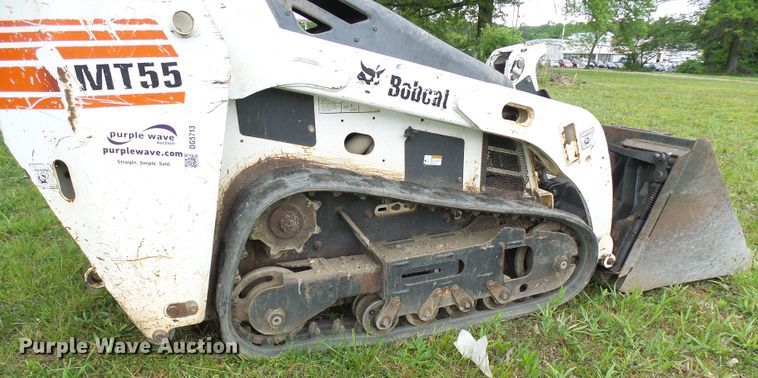 image for item DG5713 2011 Bobcat MT55  compact utility loader