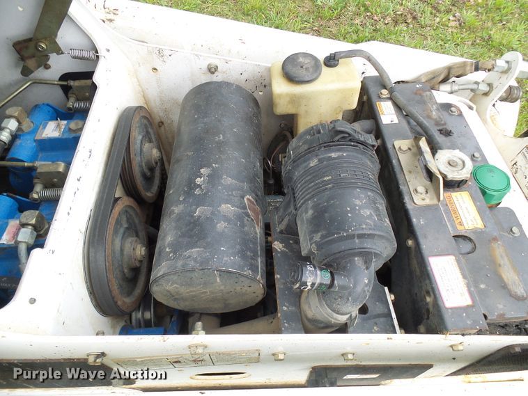 image for item DG5713 2011 Bobcat MT55  compact utility loader