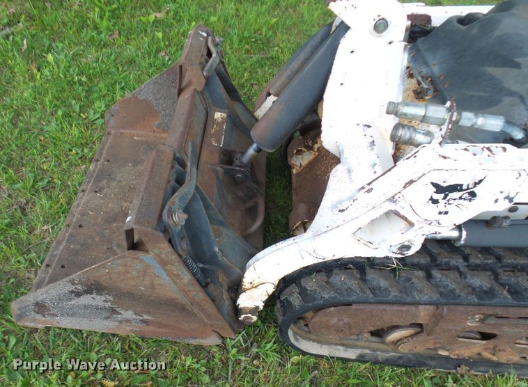 image for item DG5714 2002 Bobcat MT50  compact utility loader