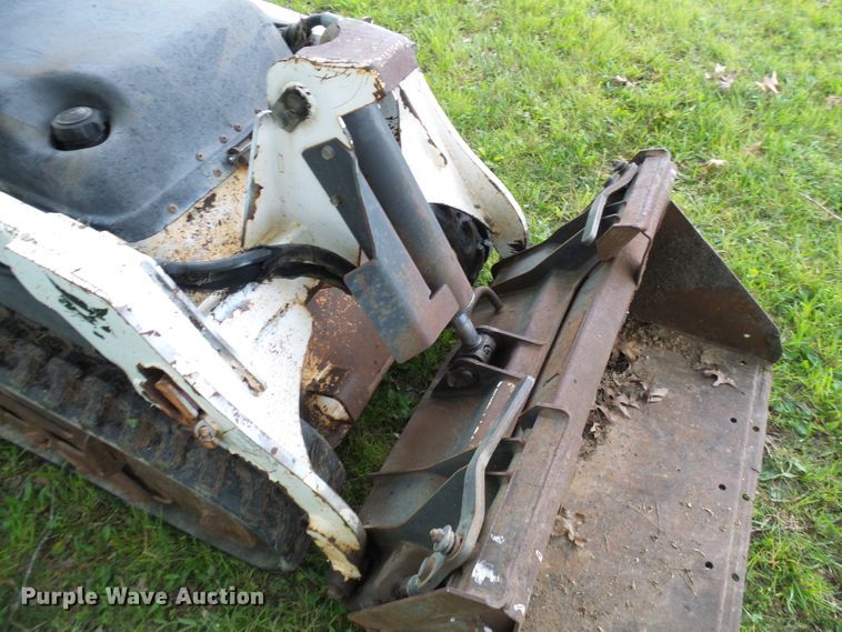 image for item DG5714 2002 Bobcat MT50  compact utility loader