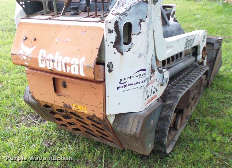 image for item DG5714 2002 Bobcat MT50  compact utility loader