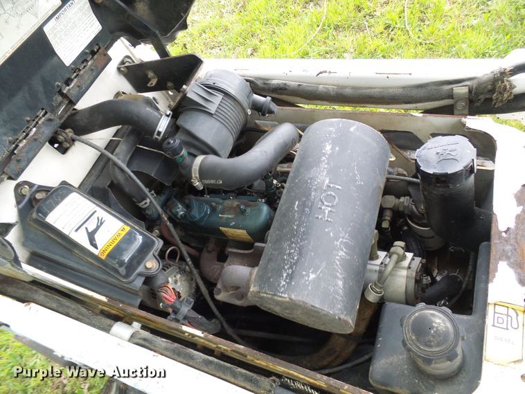 image for item DG5714 2002 Bobcat MT50  compact utility loader