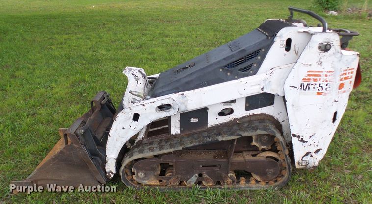 image for item DG5715 2005 Bobcat MT52  compact utility loader