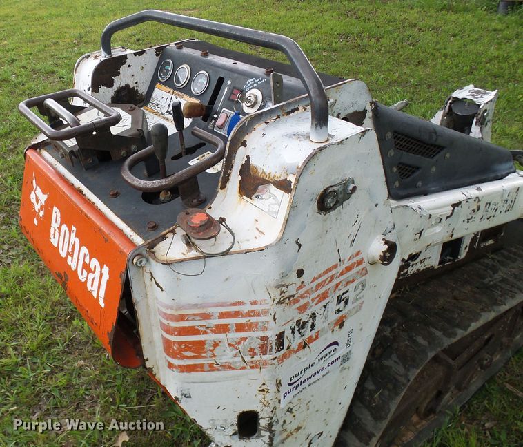 image for item DG5715 2005 Bobcat MT52  compact utility loader