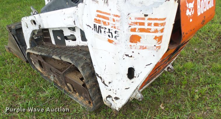 image for item DG5715 2005 Bobcat MT52  compact utility loader