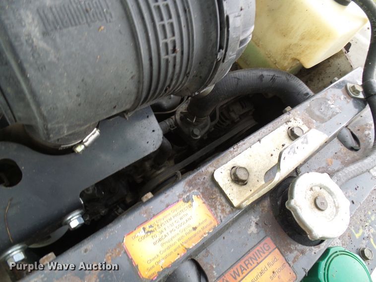 image for item DG5715 2005 Bobcat MT52  compact utility loader