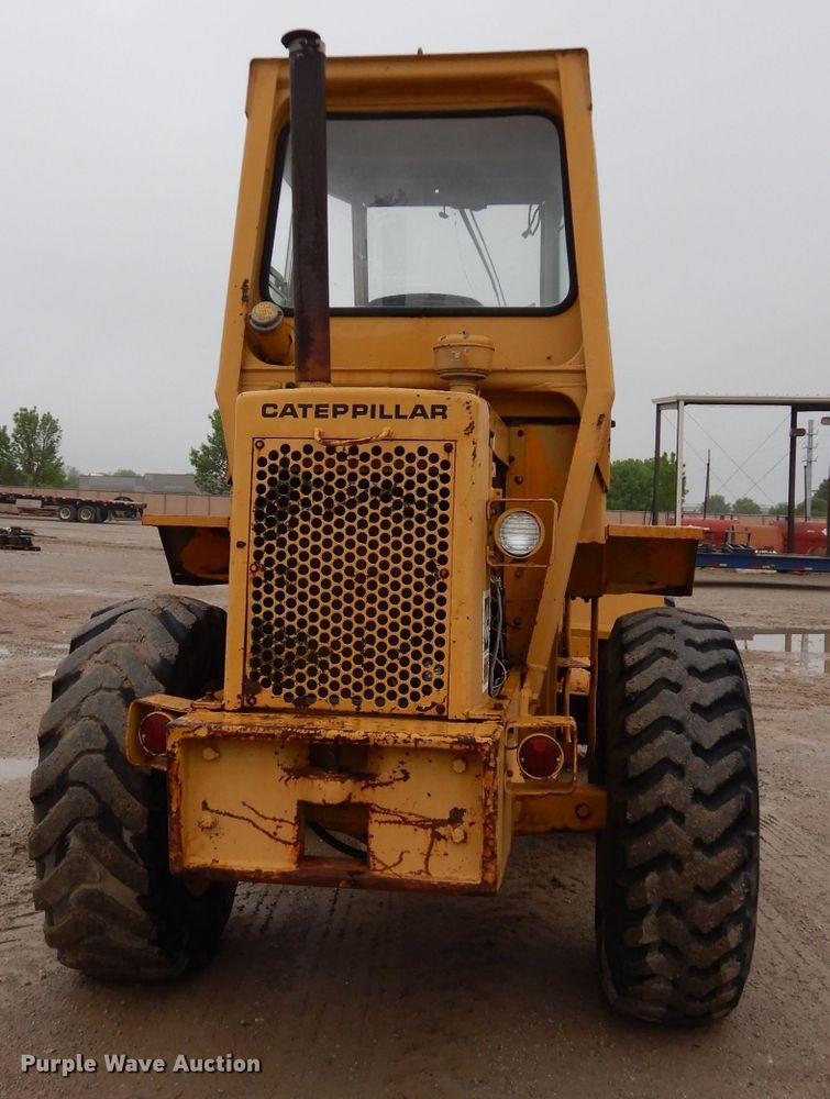 image for item DG6483 1977 Caterpillar 910  wheel loader