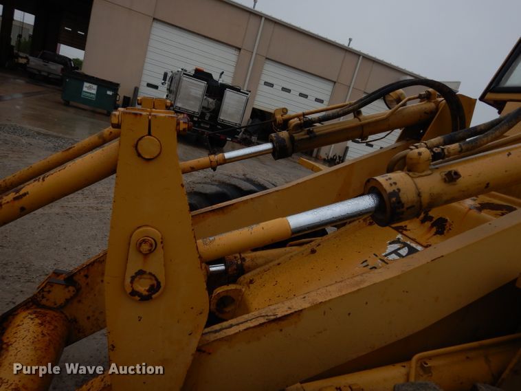 image for item DG6483 1977 Caterpillar 910  wheel loader