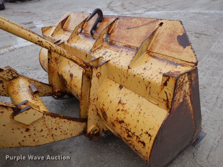 image for item DG6483 1977 Caterpillar 910  wheel loader