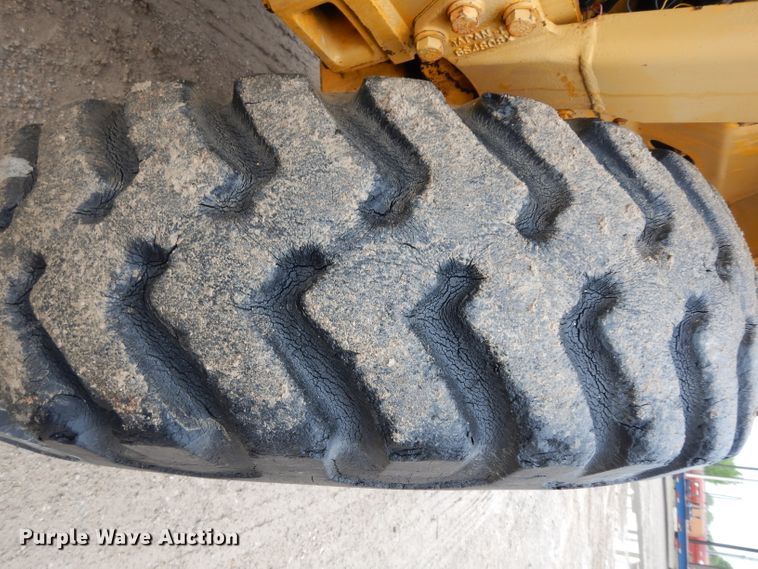 image for item DG6483 1977 Caterpillar 910  wheel loader