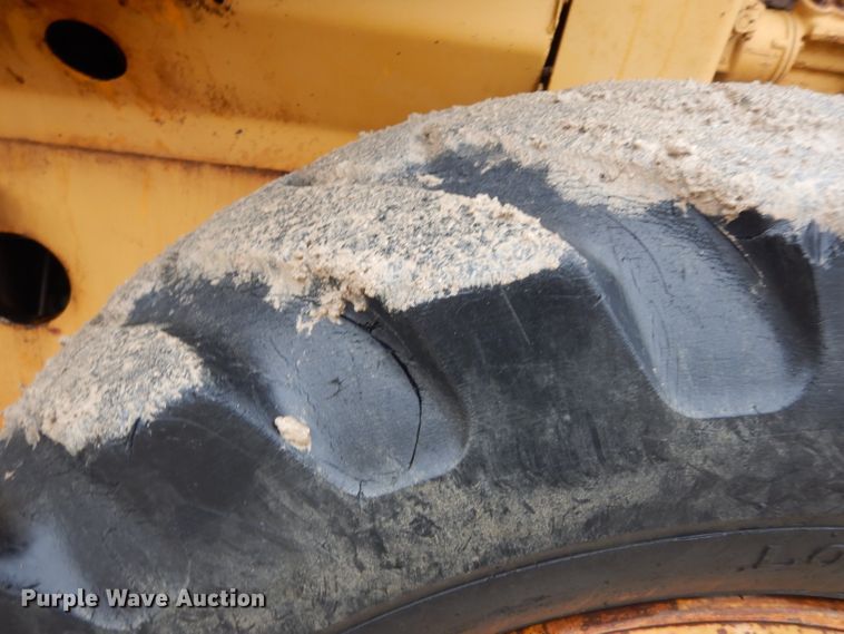 image for item DG6483 1977 Caterpillar 910  wheel loader