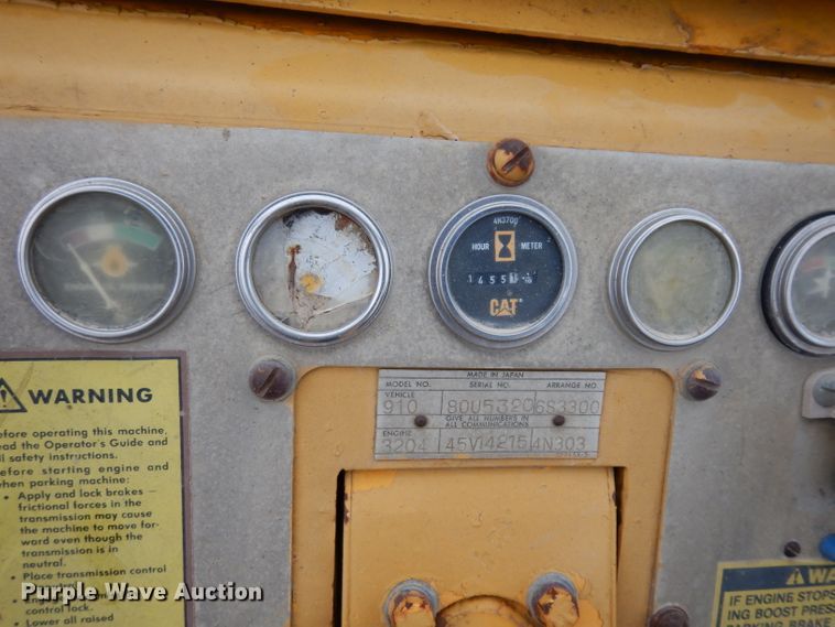 image for item DG6483 1977 Caterpillar 910  wheel loader