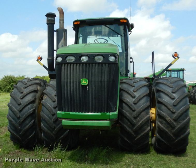 image for item DG6772 2011 John Deere 9430 Scraper Special  4WD tractor