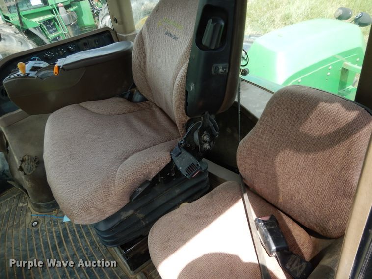 image for item DG6772 2011 John Deere 9430 Scraper Special  4WD tractor