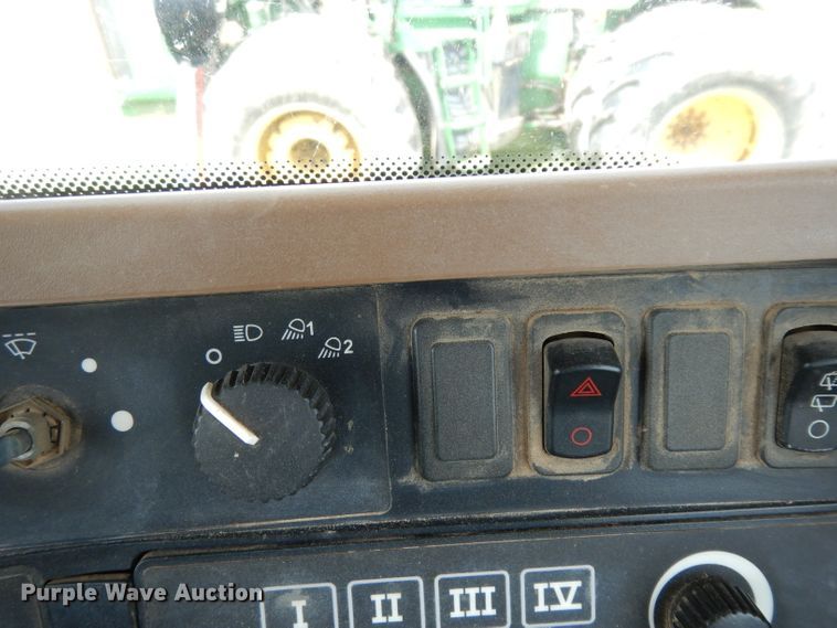 image for item DG6772 2011 John Deere 9430 Scraper Special  4WD tractor